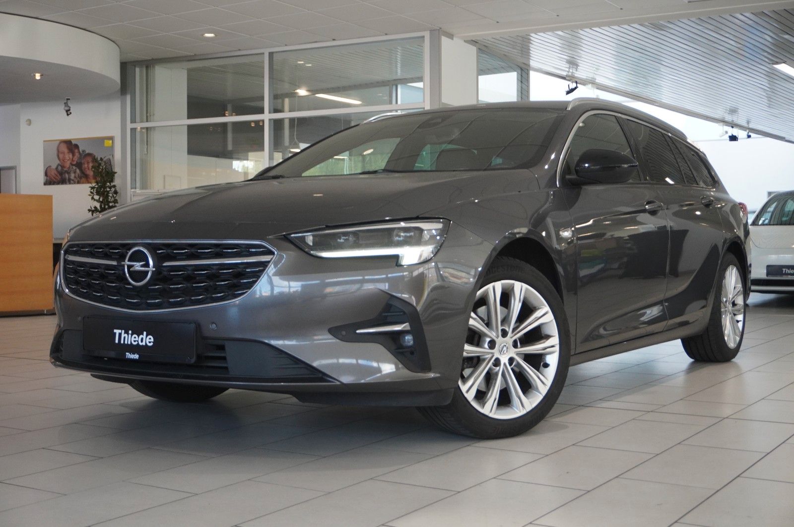 Fahrzeugabbildung Opel Insignia B ST 2.0D BUSINESS NAVI/LED/KAMERA/AHK