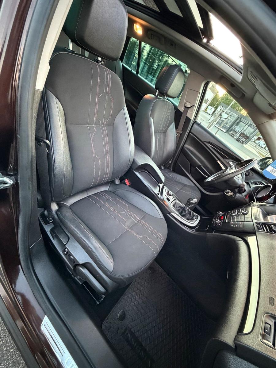 Opel Insignia 2012 — photo 12