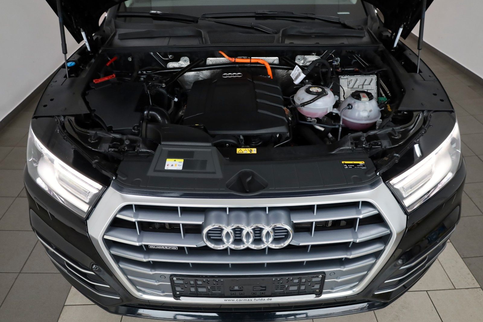 Fahrzeugabbildung Audi Q5 50 TFSI e quattro, S line,Navi,ACC,Panoram+WR