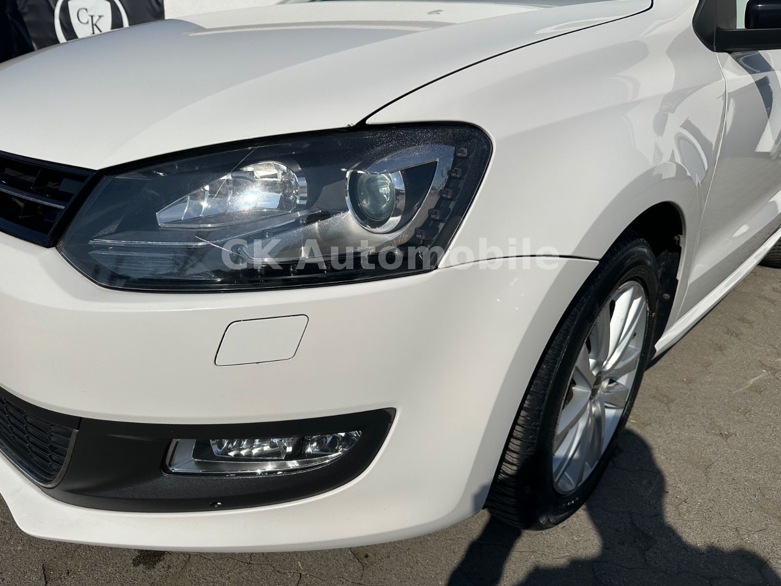 Fahrzeugabbildung Volkswagen Polo V Style 1.2 TSI/Klima/Bi-Xenon/Tempomat/PDC