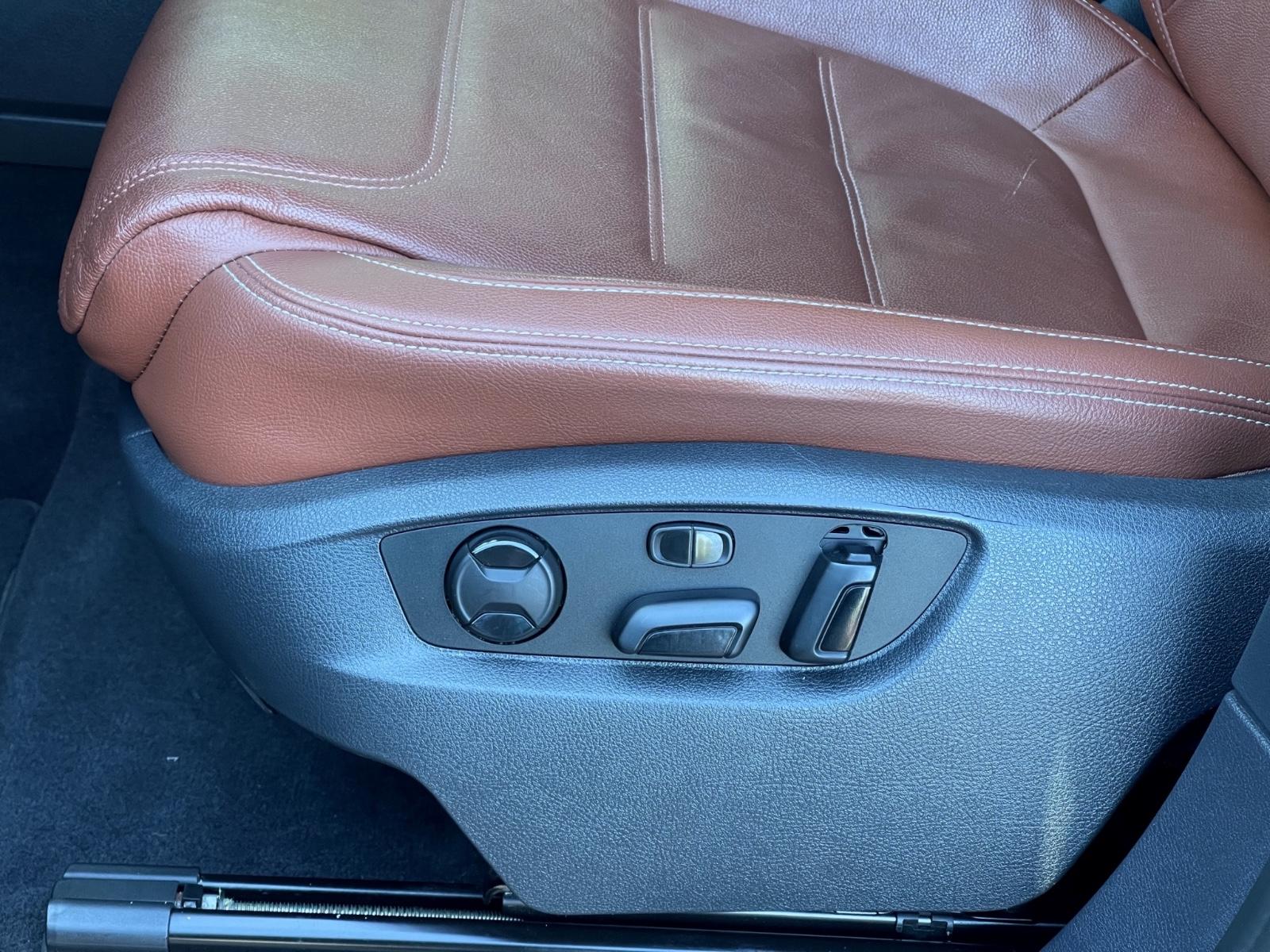 Volkswagen TOUAREG V6 TDI 4 MOTION LEDER PANORA SCHECKHEFT