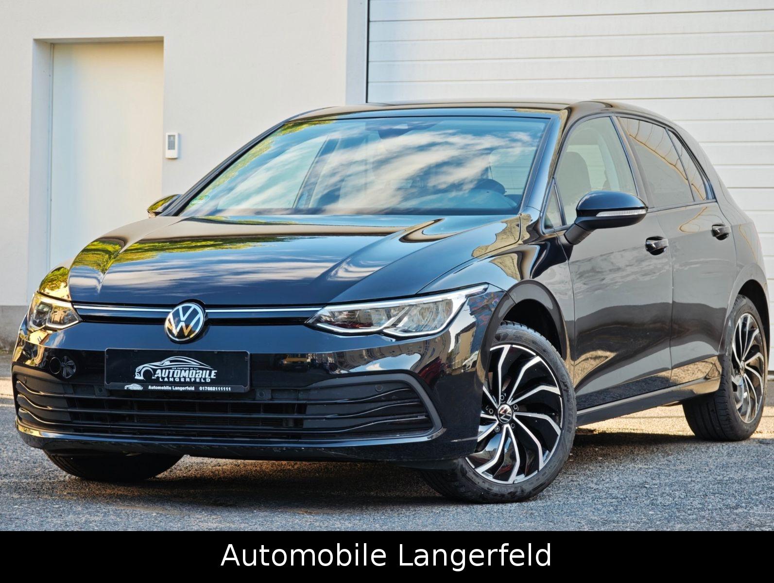 Volkswagen Golf VIII Lim. Life DSG NAVI LED DIGITAL COCKPIT