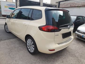 Opel Zafira - 10