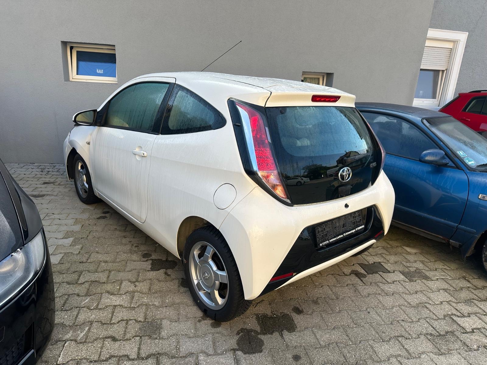 Toyota Aygo AYGO x-play touch