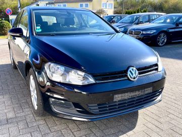 Volkswagen Golf - 9