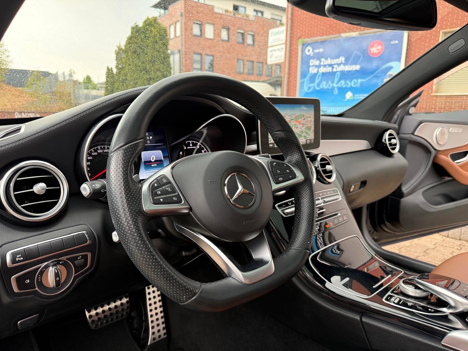 Mercedes-Benz C 43 AMG C Coupe 4Matic *Panorama*Kamera*LED*
