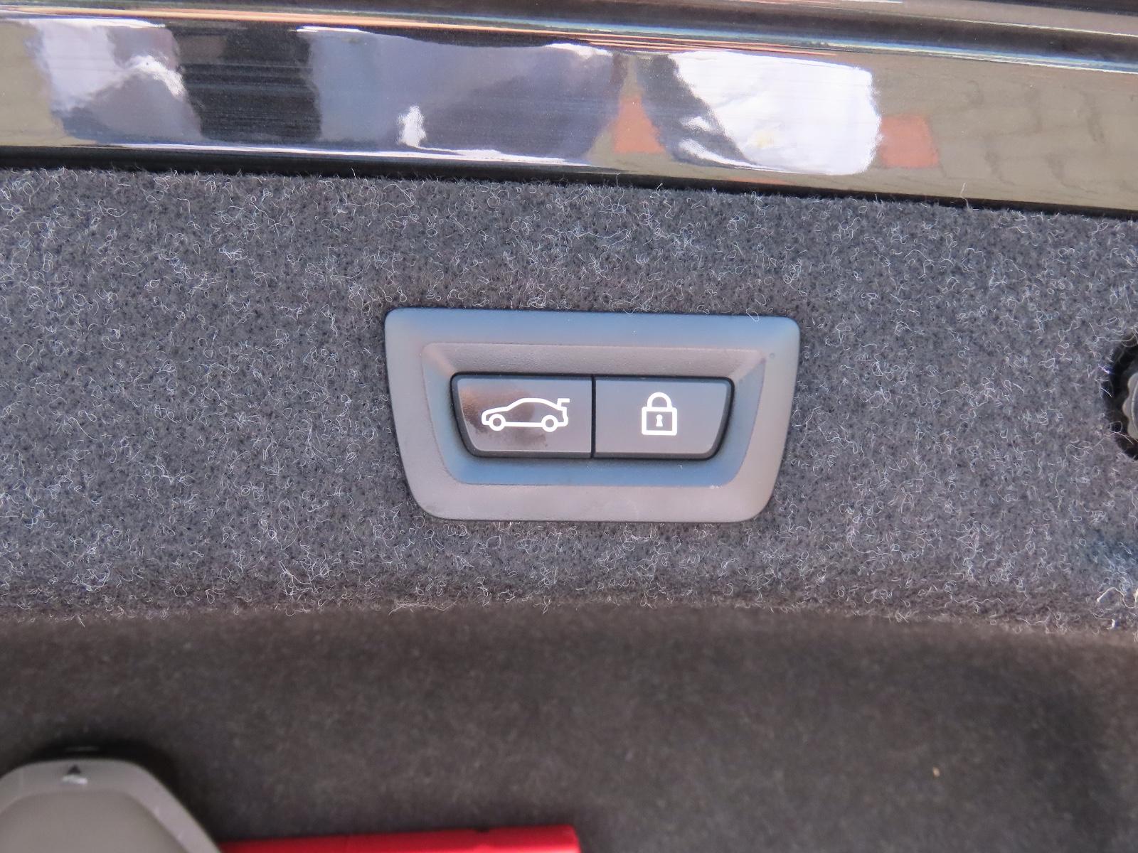 BMW 530d xDrive Autom. Leder Keyless Head-Up 360°