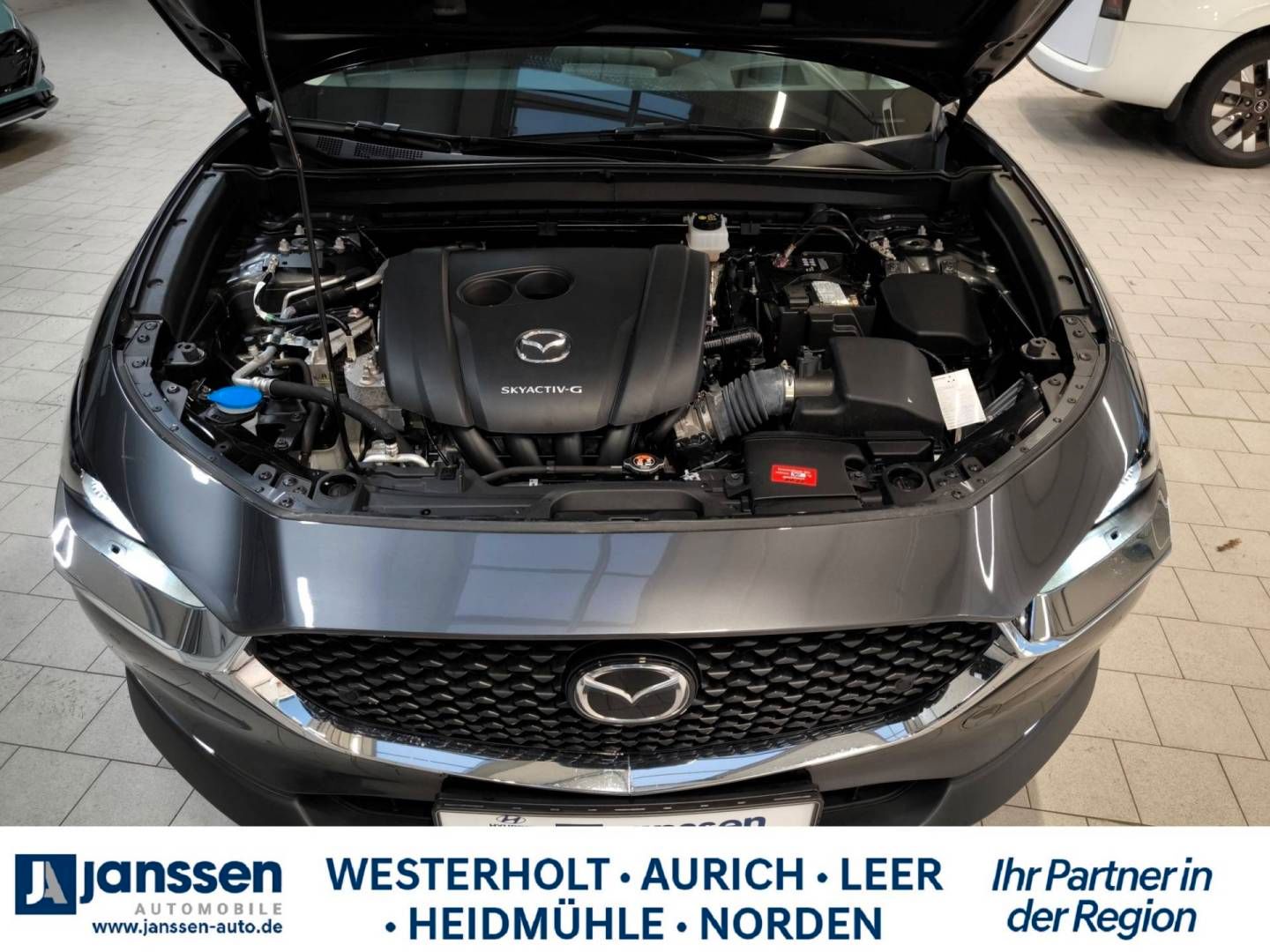 Fahrzeugabbildung Mazda CX-30 SKYACTIV-G SELECTION
