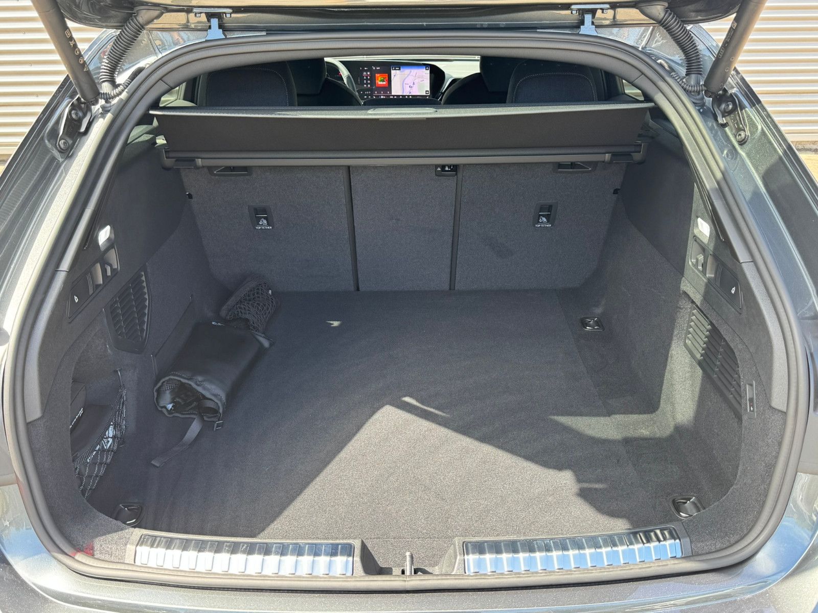 Fahrzeugabbildung Audi A5 Avant TDI 150 kW quattro S-line AHK ACC