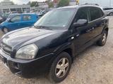 Hyundai Tucson 2.0 CRDi VGT GLS AWD/Leder - Hyundai TUCSON Gls mit Diesel-Antrieb