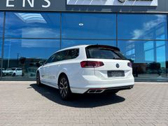 Fahrzeugabbildung Volkswagen Passat Variant 2.0 TDI DSG R-Line LED ACC Kamera