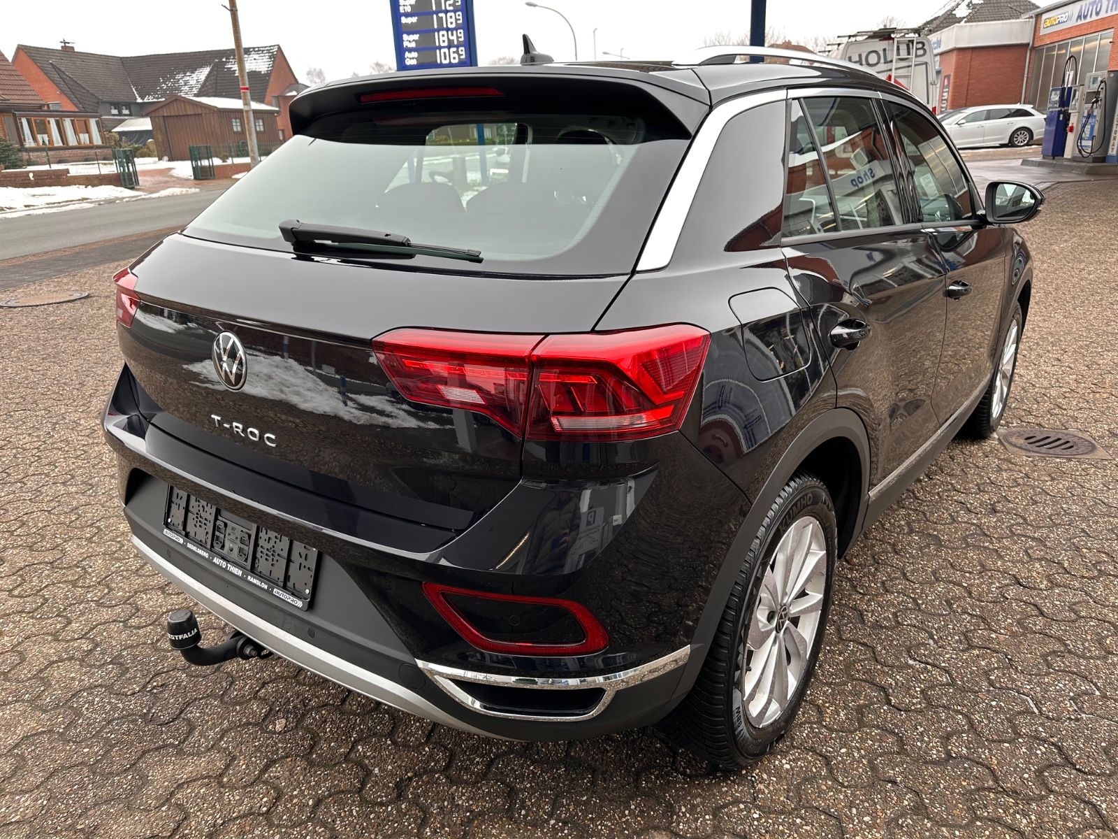 Fahrzeugabbildung Volkswagen T-Roc 1.5 TSI Style DSG AHK/ACC/LED/APP/SHZG/GJR