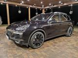Porsche Cayenne S - mit Benzin-Antrieb: Schiebedach, mit Klimaanlage
