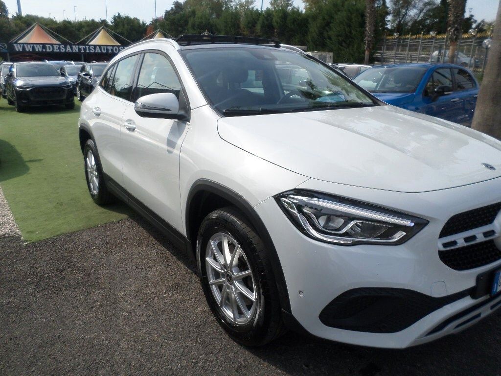 Mercedes-Benz Mercedes-benz GLA 180 d Automatic Business imagem 3