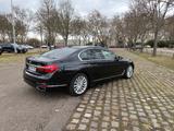BMW 750d xDrive - Mass., SH, Lüf ,Pano, Laser - BMW 750 mit Diesel-Antrieb