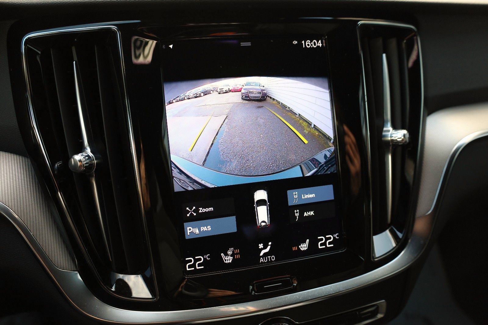 Fahrzeugabbildung Volvo V60 R Design,Leder,Sportsitz,Navi,LED,Memory,AHK
