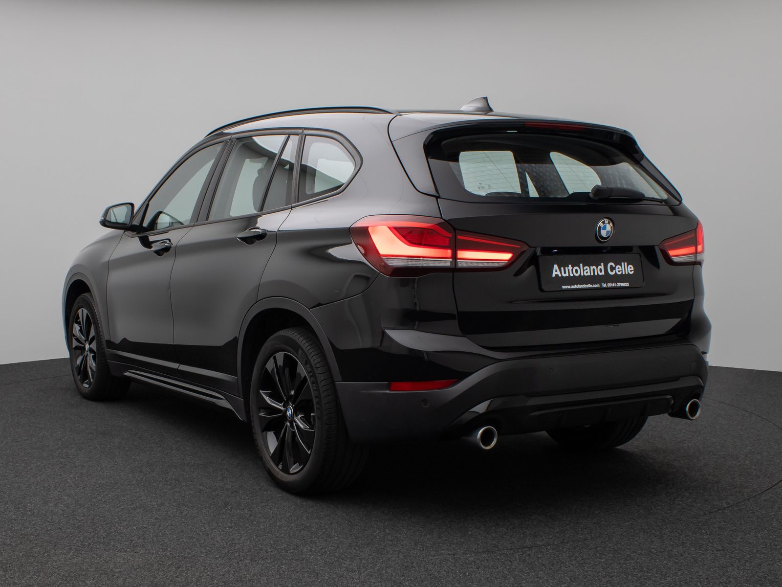 Fahrzeugabbildung BMW X1 xD20i Sport Line Panorama Kamera HUD DAB HiFi