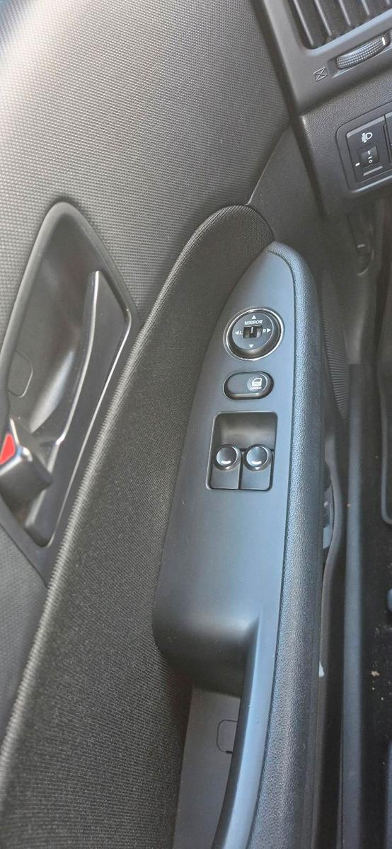 Hyundai i30 2011 — photo 6