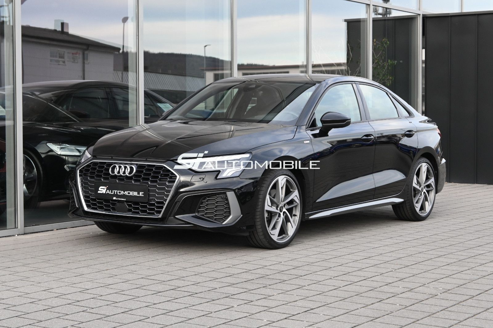Fahrzeugabbildung Audi A3 35 TDI S tr. S Line Lim. °ACC°STANDHZ°19ZOLL°