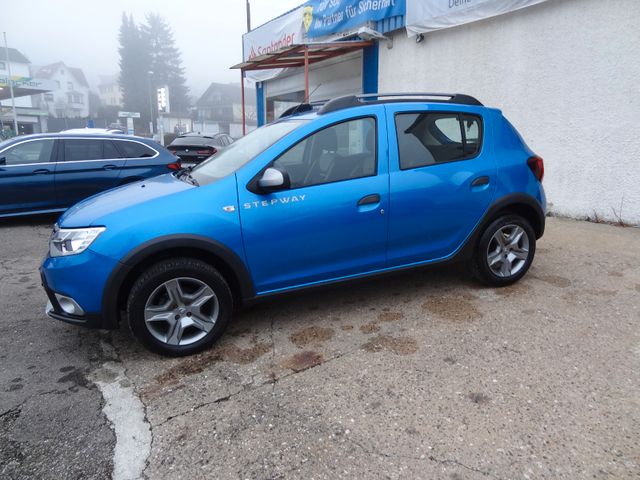 Fahrzeugabbildung Dacia Sandero II Stepway Prestige/1.Hd/Navi/PDC/87TKM/