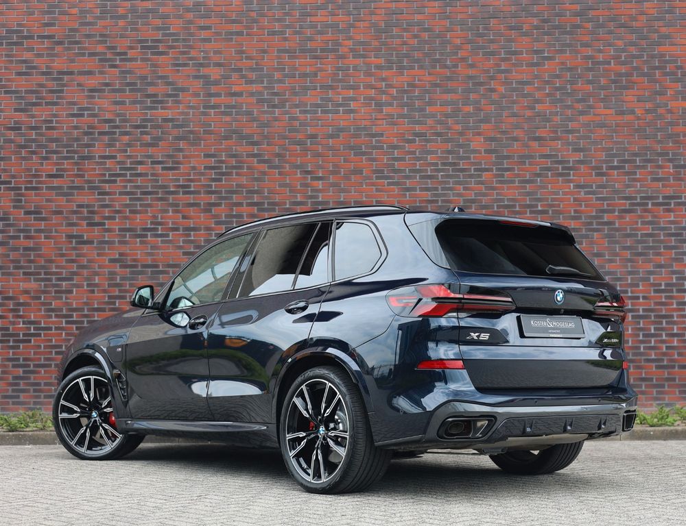 BMW X5 — fotografia 2