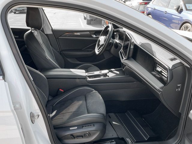 Volkswagen Passat Variant 1.5 eTSI DSG Navi AHK LED Kamera foto 5