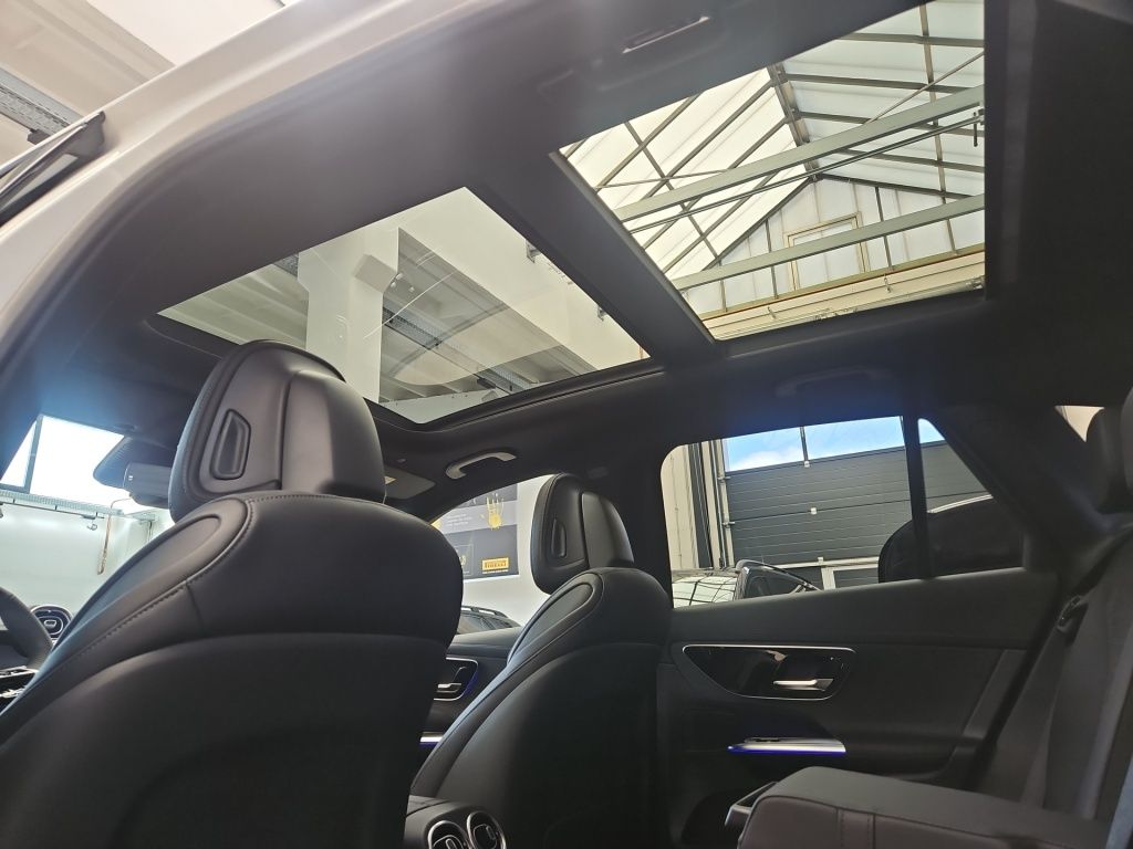 Fahrzeugabbildung Mercedes-Benz GLC 300 de 4MATIC +AMG+NIGHT+AHK+PANORAMA+