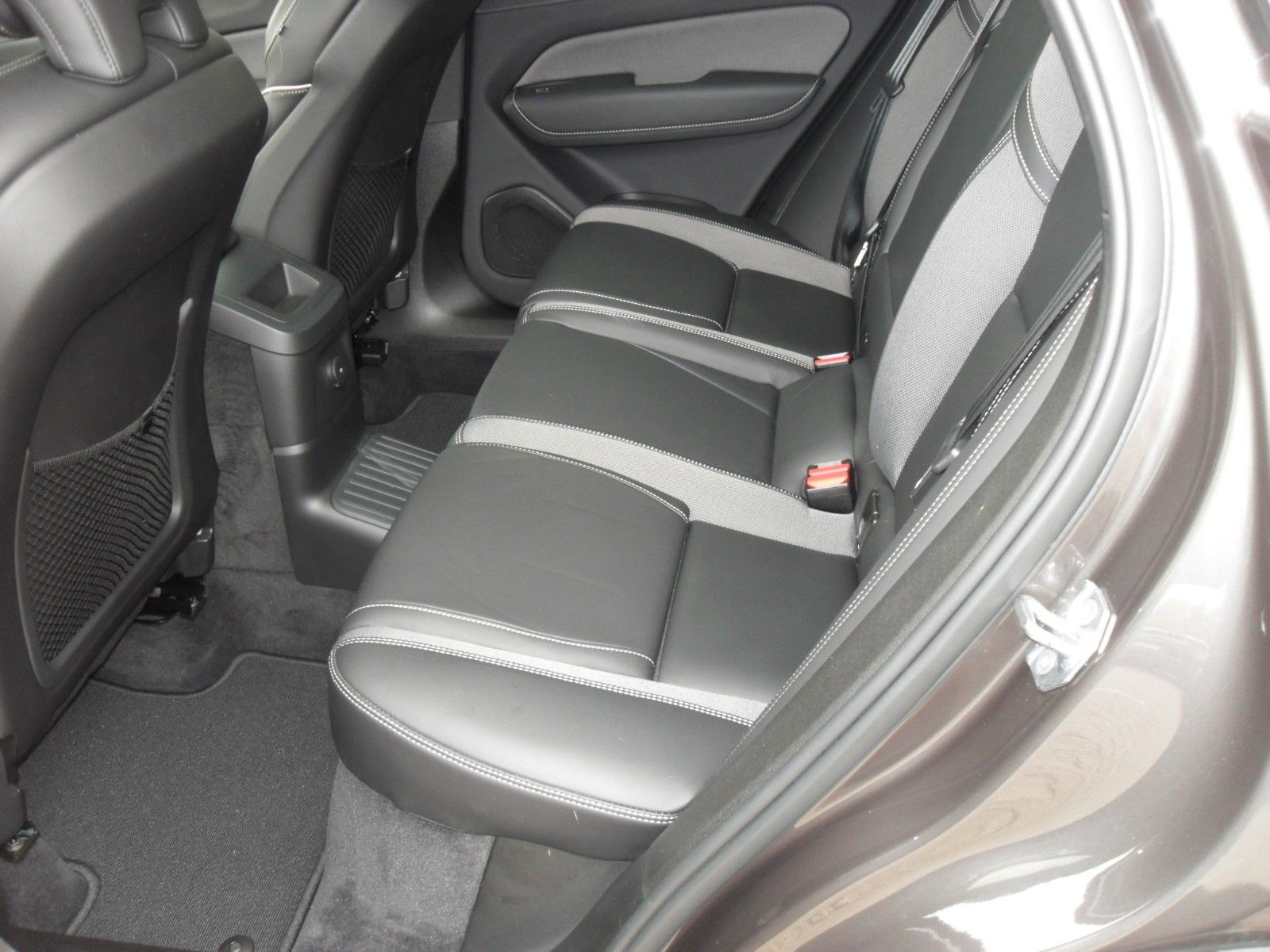 Fahrzeugabbildung Volvo XC60 T6 Plus Dark | AWD | 21er | Licht