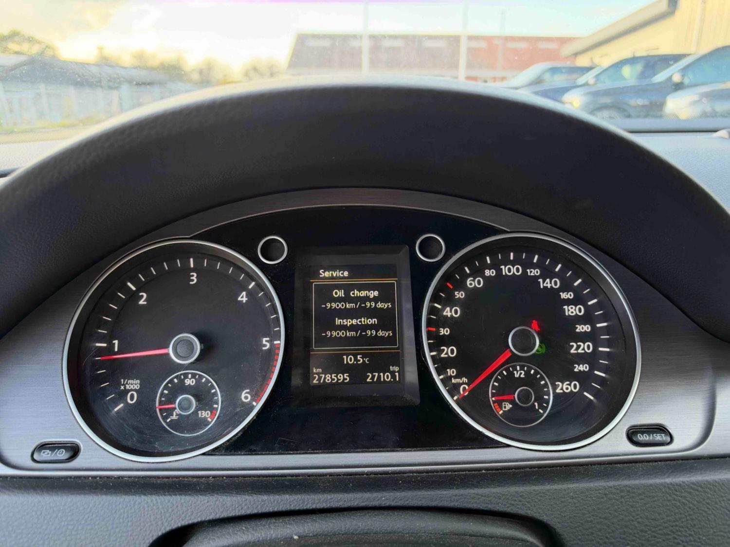 Volkswagen Passat 2014 — photo 13