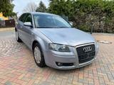 Audi A3 1.6 Ambiente Automatik Xenon - Audi A3 aus 2003: 1.6