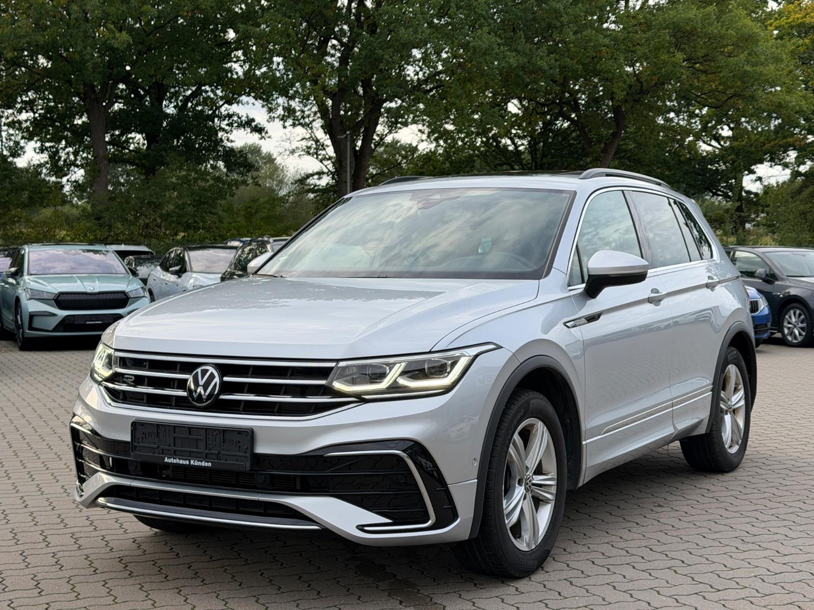 Volkswagen Tiguan R-Line 4M °Pano°R-Kamera°HUP°AHK°DCC°