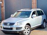 Volkswagen Touareg V6/Navi/LUFT/4xSHZ/SDach/ACC/Leder/DYN-A - Volkswagen Touareg aus 2007: V6