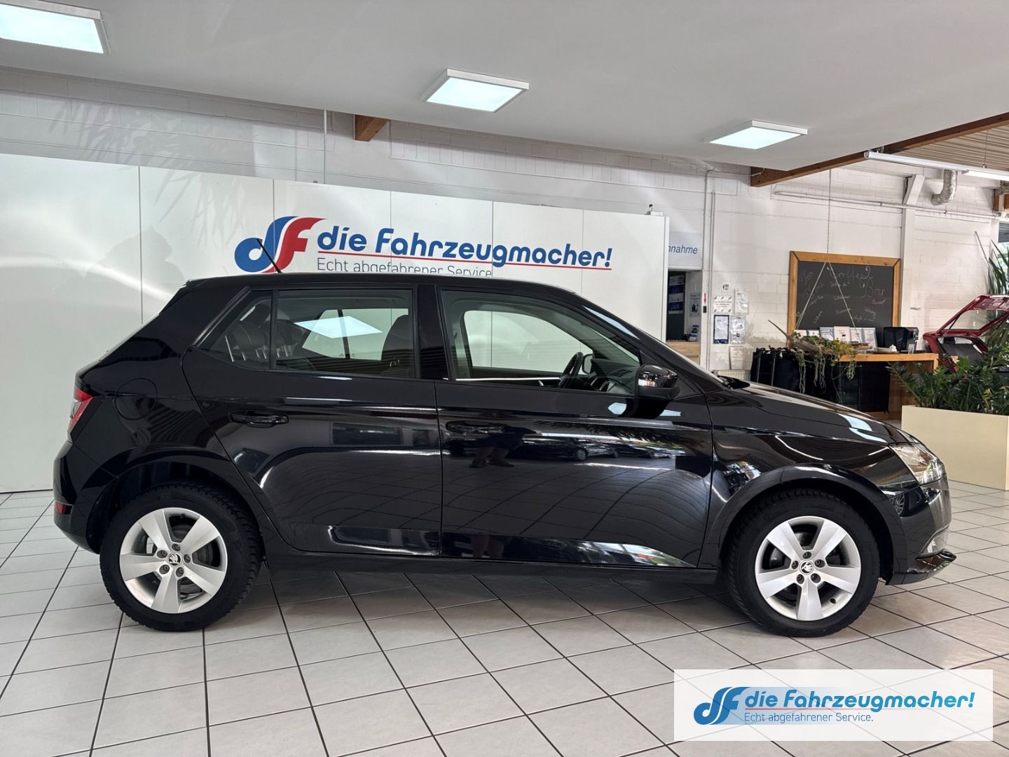 Fahrzeugabbildung SKODA Fabia Style 1.0 TSI CarPlay Klimaautom Musikstre
