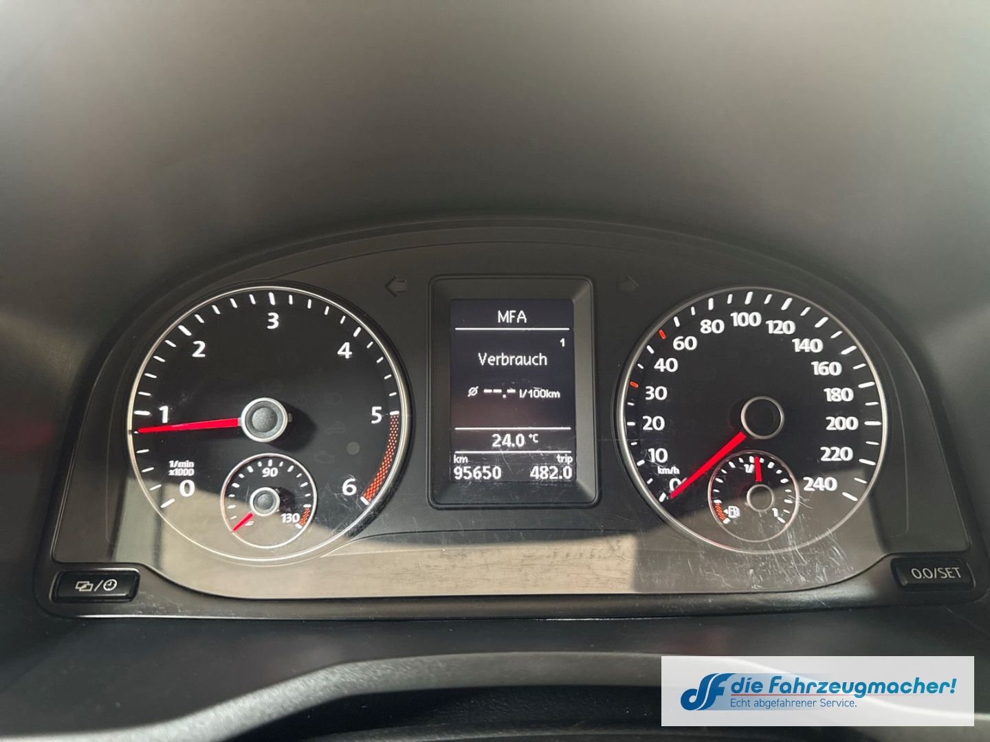 Fahrzeugabbildung Volkswagen Caddy Kasten 2.0 TDI DSG Klima PDC Berganfahrass
