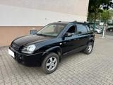 Hyundai Tucson 2.7 GLS LPG GAS 4X4 Allrad TÜV NEU AHK - Hyundai TUCSON mit LPG-Antrieb: Automatik