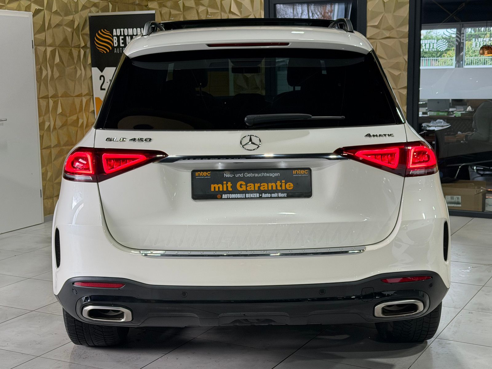 Fahrzeugabbildung Mercedes-Benz GLE 450 /AMG/PANO/BURMESTER/360°/AMBIENTE