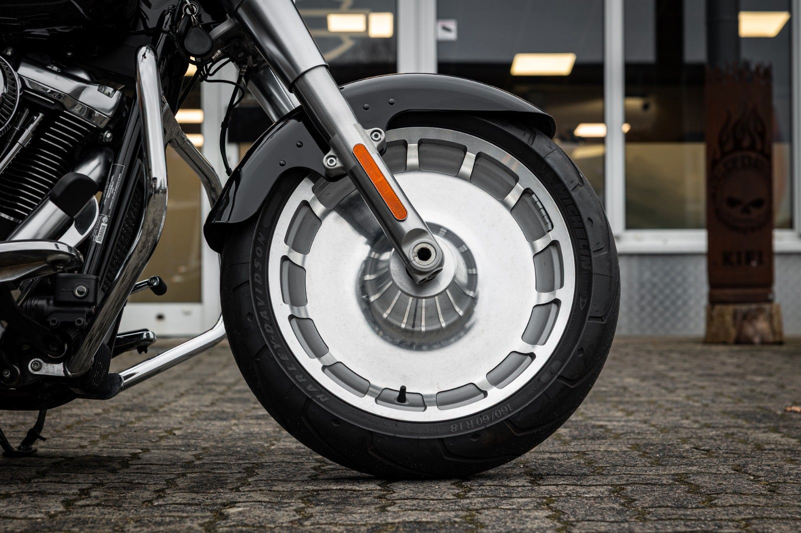 Fahrzeugabbildung Harley-Davidson FLFBS FAT BOY SOFTAIL 114 CUI - Screaming Eagle