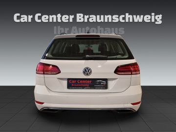 Volkswagen Golf - 6