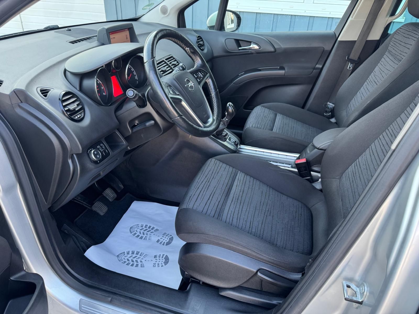 Fahrzeugabbildung Opel Meriva B Style°AHK°Kamera°