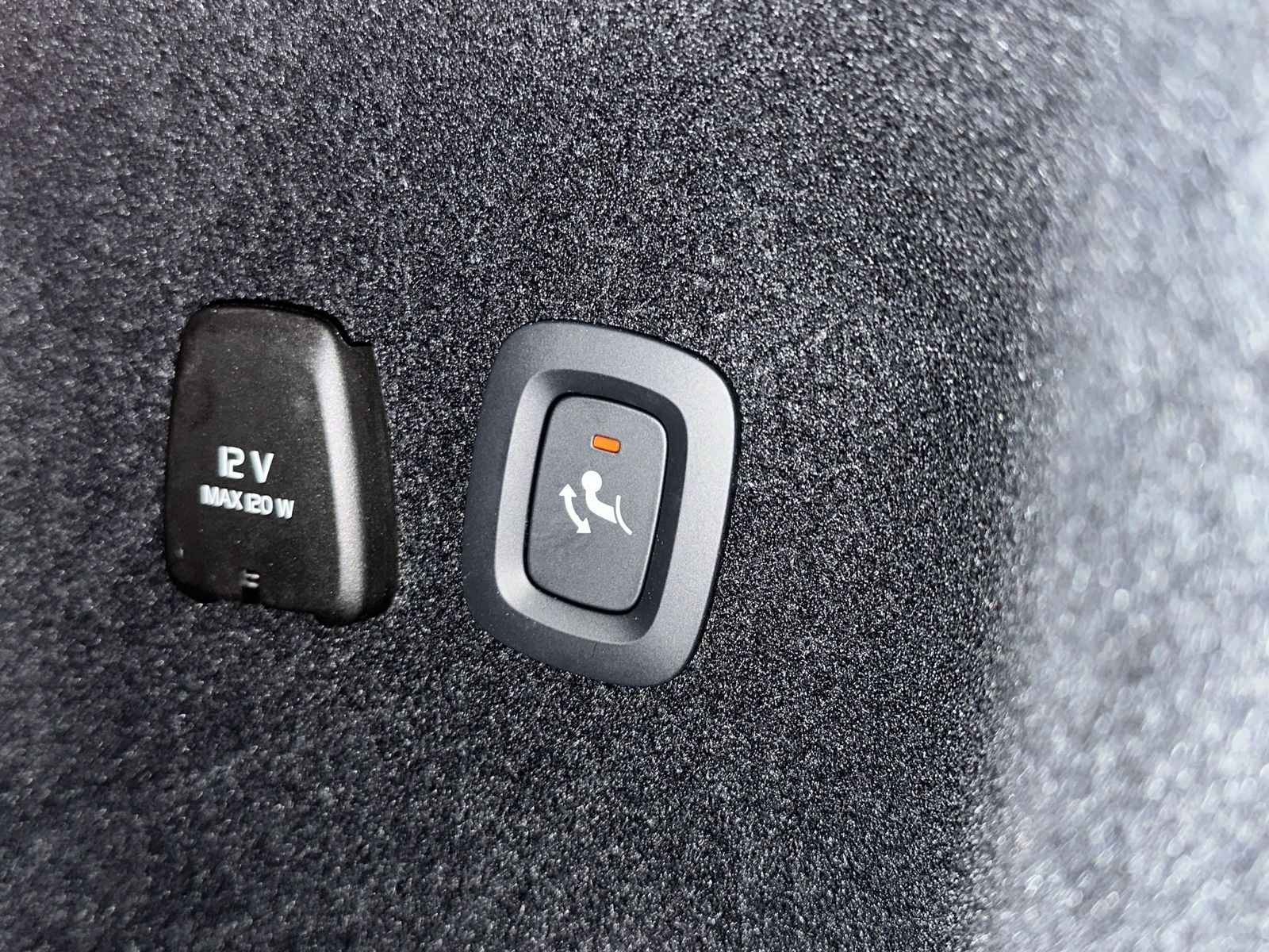 Volvo V60 Plus Dark Plug-In Leder R.Cam Memory AHK AWD foto 7