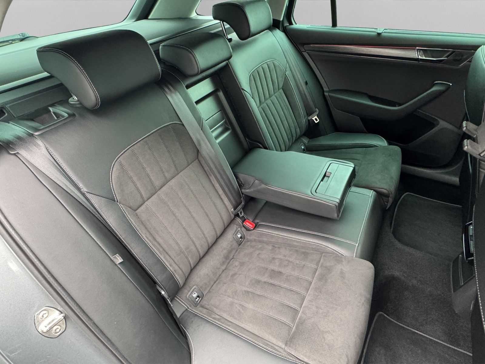 Skoda Superb - Bild 15