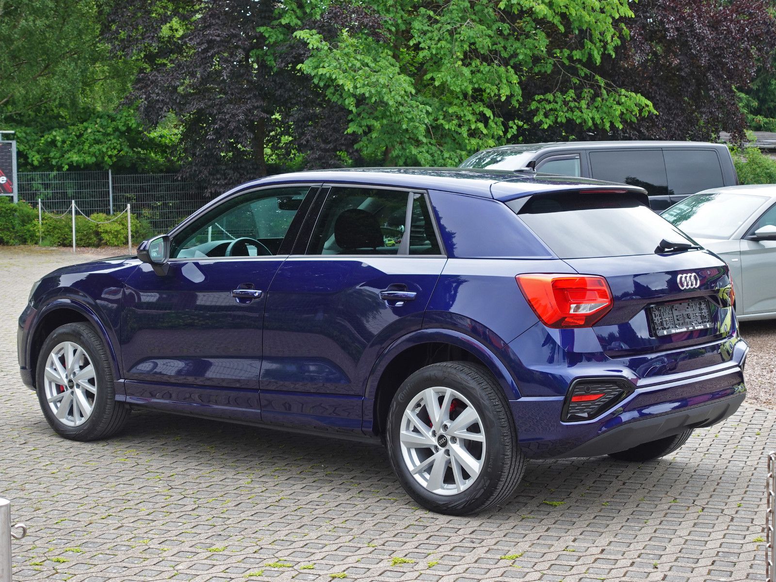Fahrzeugabbildung Audi Q2 35 TFSI S tronic advanced Navi AHK Garantie