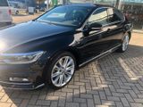Volkswagen VW Passat Bi-Turbo R-Line - Volkswagen Passat: Turbo