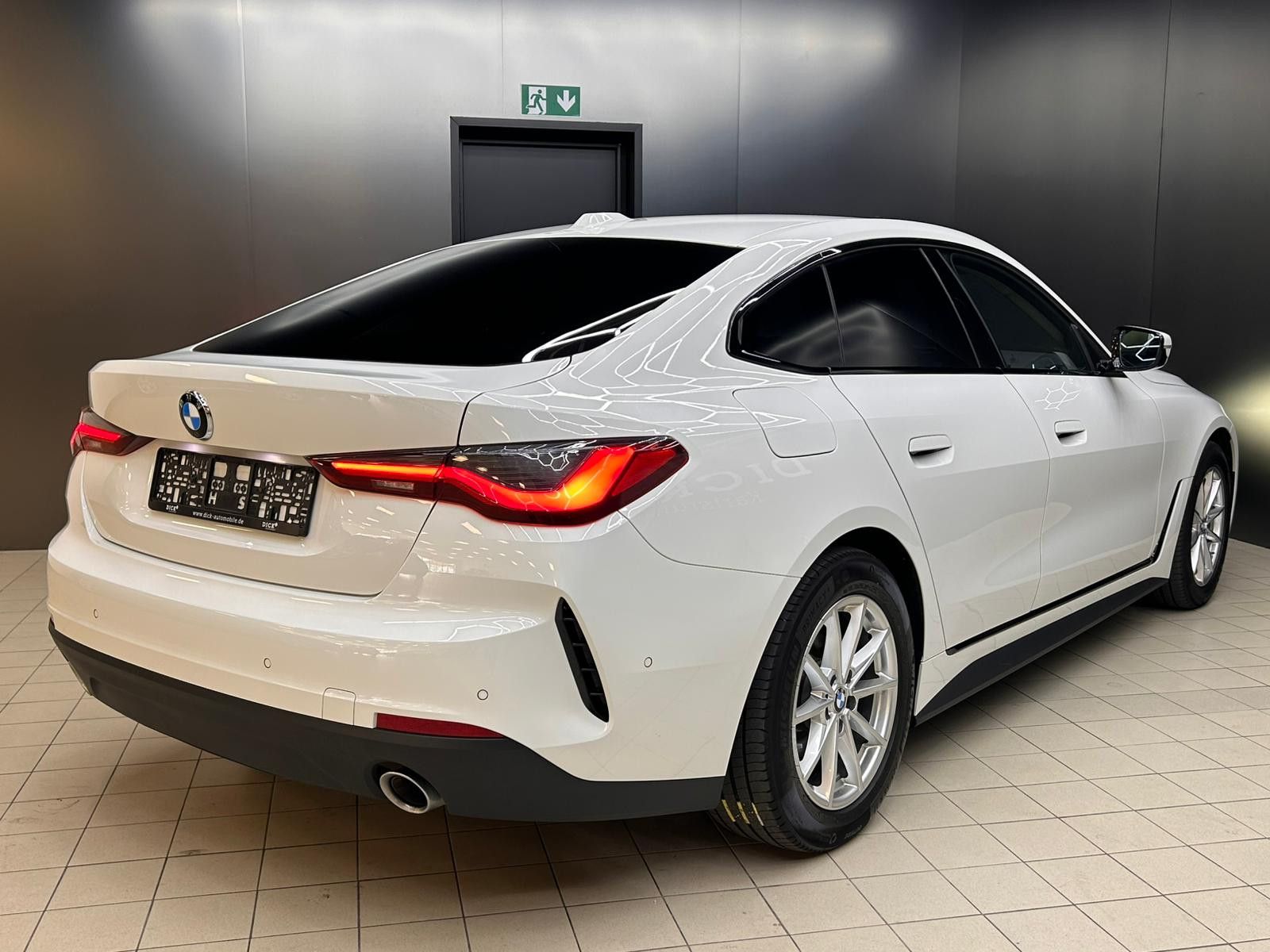 Fahrzeugabbildung BMW 420 Gran Coupé FACEL+VIRTU+LEDER+HEAD+LED+KAM+M