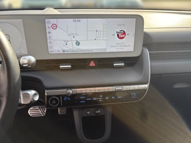 Fahrzeugabbildung Hyundai IONIQ 5 Uniq Elektro SOLAR+RELAX+20 ZOLL ALUFELG