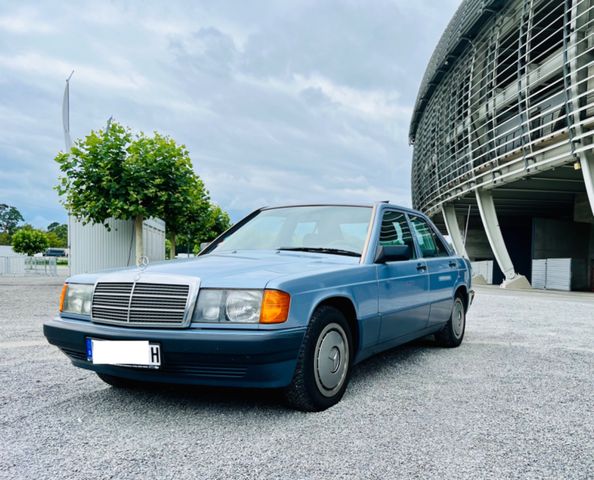 Mercedes-Benz 190 E 2.0 | eSD | Shz | Servo