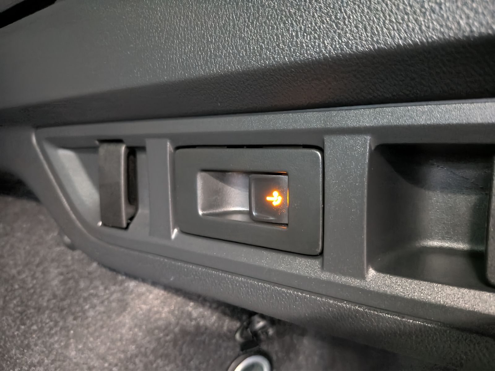 Fahrzeugabbildung SKODA Octavia 1.5 TSI mHEV DSG ACC Style-Paket AHK 17"