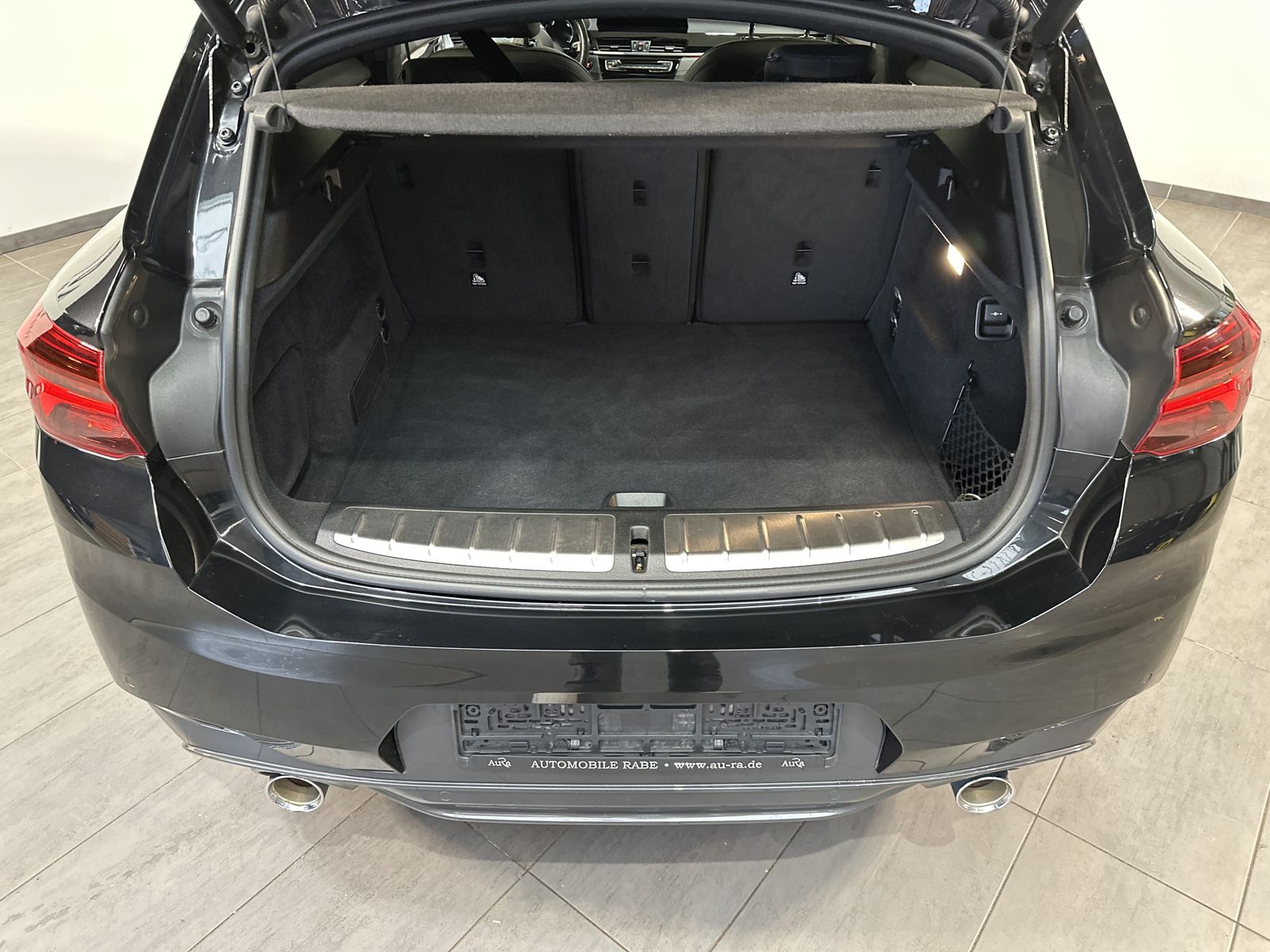 Fahrzeugabbildung BMW X2 xDrive25d M-Sport NAV+LED+PANO+AHK+KAM+20ZOLL