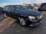 Mercedes-Benz E 220 E 220 d (213.204) - Mercedes-Benz E 220 mit Diesel-Antrieb: Taxi