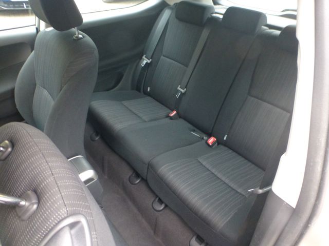 Toyota Auris Sol